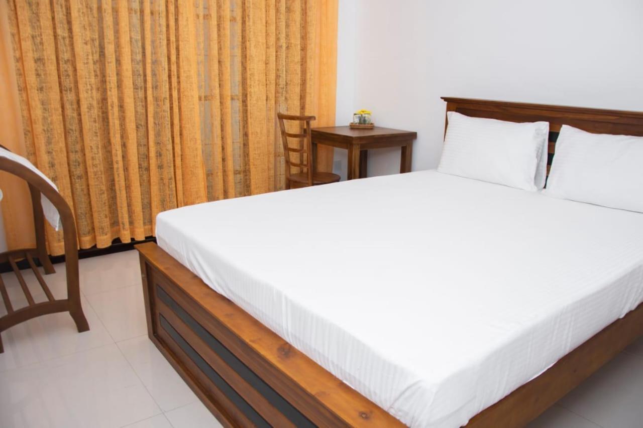 Sanmi Airport Resort Katunayaka Luaran gambar
